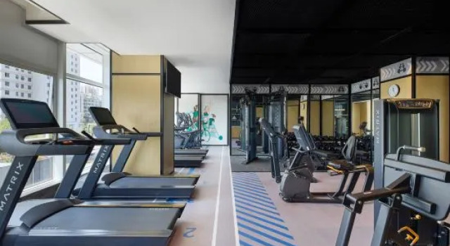 Four Points by Sheraton Rizhao Central Activities Zone, Prenota Hotel Hotel a Shandong con parcheggio, Parcheggio