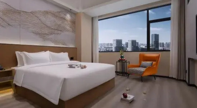 Люкс MAISON Hotel (Wanda Plaza, Changde Railway Station, Changde)