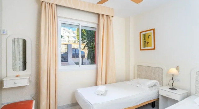Close to sports and the beach, Rezervați Hotel Riviera del Sol Spania