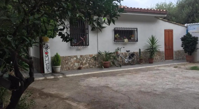 Коттедж с 2 комнатами Villa Costa Grande