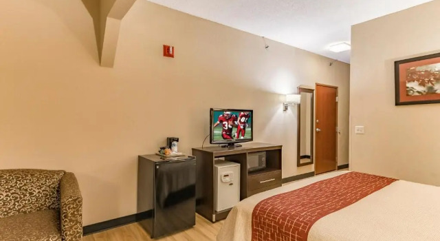 Двухместный номер Deluxe Clarion Pointe Hinesville near Fort Stewart