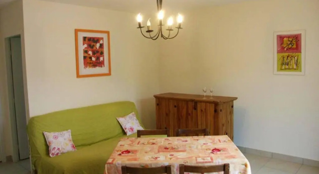 Maison de 2 chambres avec jardin clos et wifi a Marsillargues, Rezervați Hotel Marsillargues Hérault