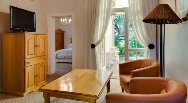Двухместный люкс с видом на сад Protea Hotel by Marriott Dorpshuis & Spa Stellenbosch