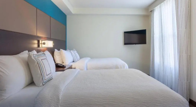 Четырёхместный люкс с 2 комнатами Residence Inn by Marriott Orlando Downtown