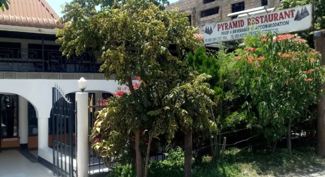 Pyramid Restaurant, Book Guesthouse Hotels in Nakuru County with Parking, Parking