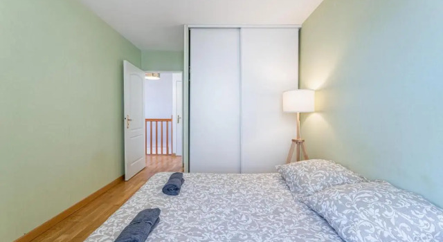 La Joliette; Duplex 2 chambres, PARKING INCLUS+ Terrasse+ ascenseur, Забронировать Отель Марсель Буш-дю-Рон