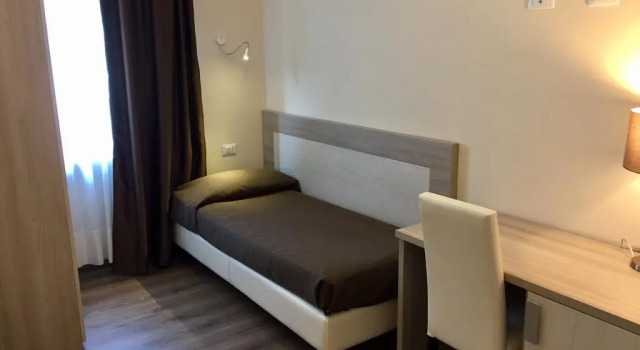 Hotel Mercedes, Забронировать Отель Отели в центре Лимоне-суль-Гарды, в центре