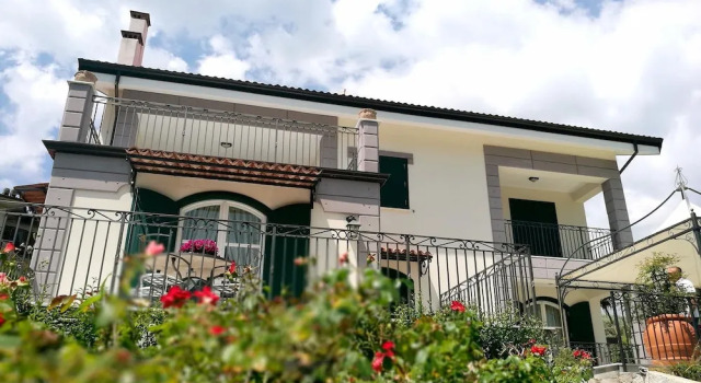 B&B Villa Prestige, Book Bed and Breakfast Hotels in Rende with a Pool, Swimming Pool