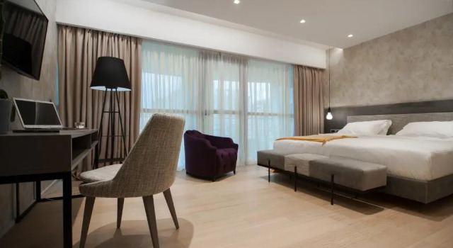 Двухместный номер Executive с балконом Athenaeum Grand Hotel