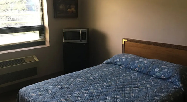 Lafayette Inn