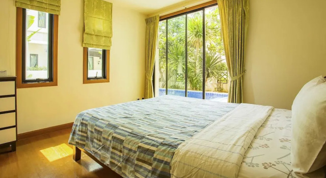 Вилла с 4 комнатами Natcha Pool Villa Pattaya