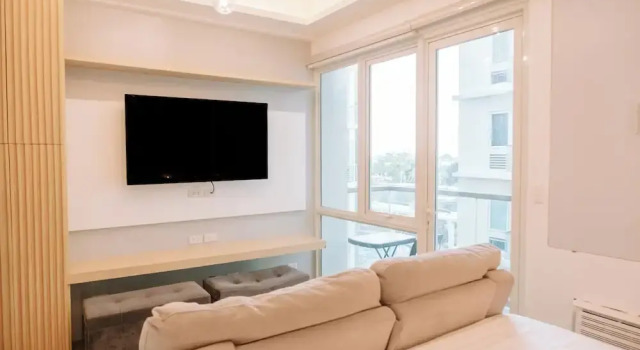 A Warm & Cozy City Studio, Book Apartment Iloilo Iloilo