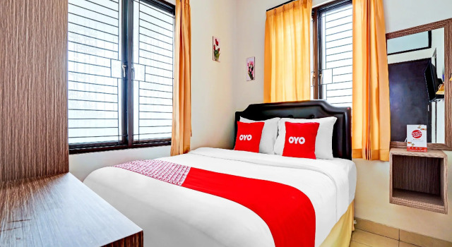 OYO Life 90211 I-sidji Inn