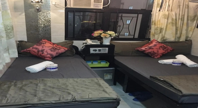 Трёхместный номер Standard Skystar Hostel