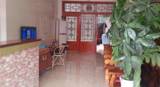 Xinwen Xingsheng Business Hotel, Varaa Hotelli Hotellit Sichuan pysäköinnillä, Pysäköinti