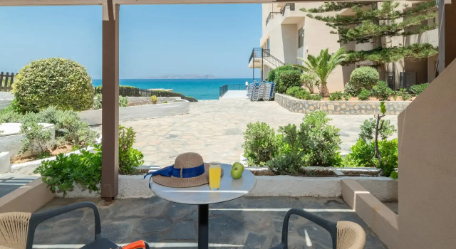 Семейный номер Standard Themis Beach Hotel