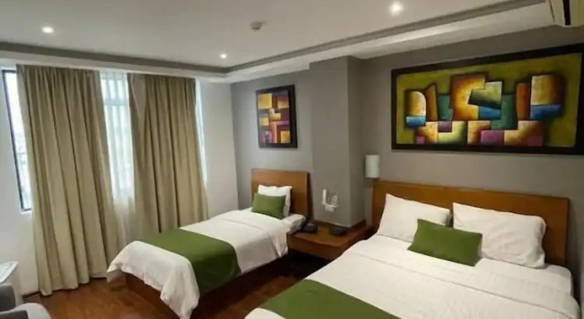 Четырёхместный номер Deluxe Hotel Plaza Monte Carlo