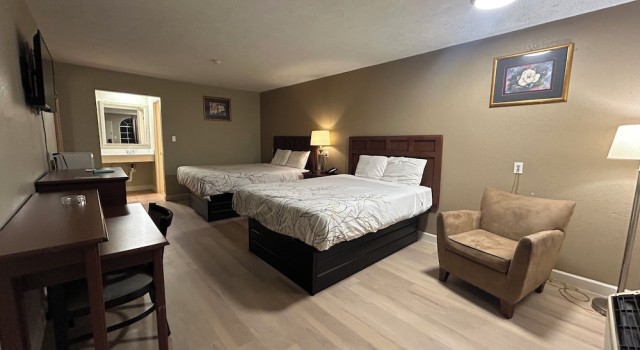 Четырёхместный номер Standard Americana Inn - Henderson