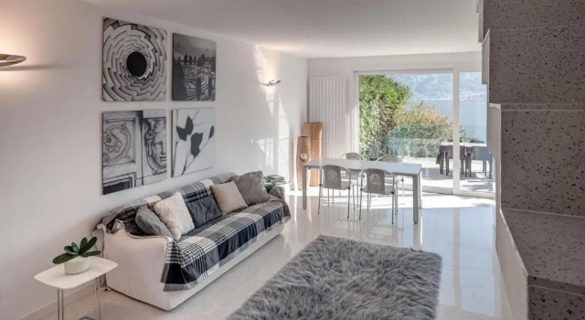 Villa Sara Lakeside, Book Villa Cottages in Lecco, Cottage