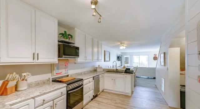 Апартаменты Steps to Rehoboth Bay Marina! Condo w/ Pool Access