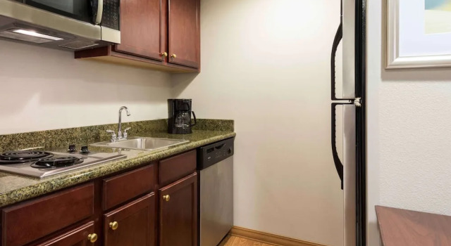 Четырёхместный люкс c 1 комнатой Homewood Suites by Hilton Tampa Airport - Westshore