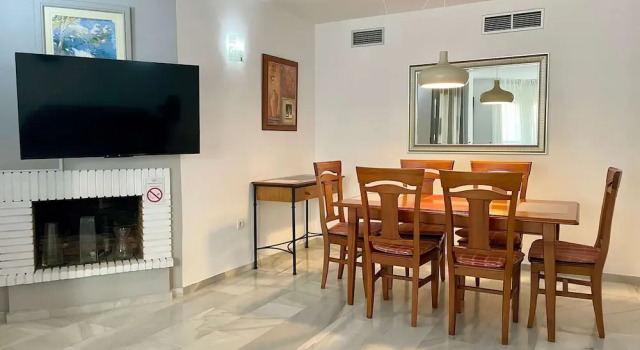 Апартаменты 2 Bedroom Close to the Pool F-4