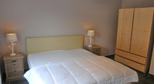 Holiday Home in Somme-leuze With Pool & Sauna, Забронировать Отель Сом-Лёз провинция Намюр