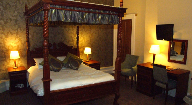 Manor House Inn