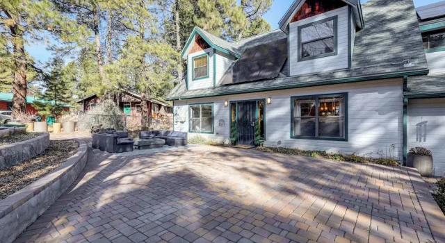 Коттедж Play Games, Gather, Connect! Flagstaff Family Gem