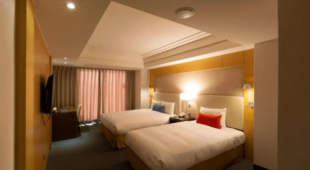 Трёхместный номер Classic Ever Delightful Business Hotel