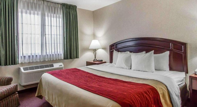 Люкс Quality Inn & Suites Fort Madison near Hwy 61