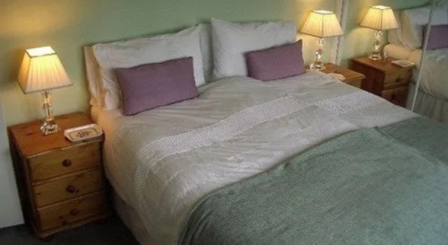 Dove Meadow B & B, 预订 酒店 尤托克西特 斯塔福德郡