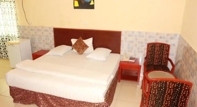 Suite De lujo Carlcon Hotel