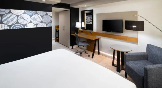 Двухместный номер High Floor Premium Crowne Plaza Harrogate by IHG