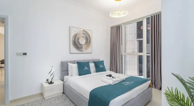 Апартаменты Comfort Heaven Crest Vacation Homes Downtown - Studio, 1, & 3 Bedroom Suites 2 minute walk to Dubai Mall and Burj Khalifa