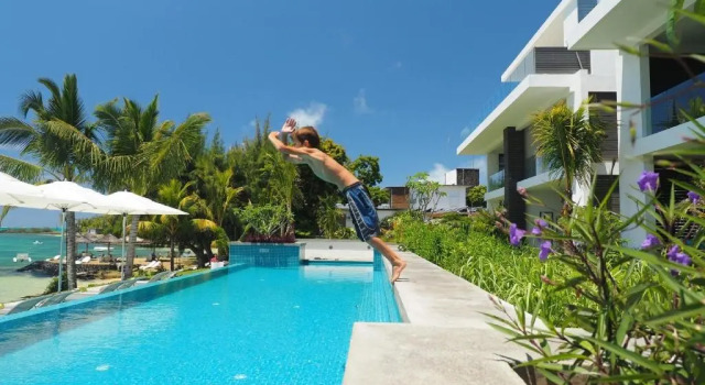 Люкс с 3 комнатами Myra Seafront Suites by LOV Mauritius