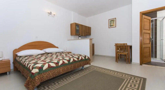 Apartments Bisera