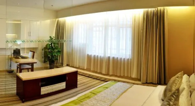 Люкс Solar Valley Micro-E International Hotel