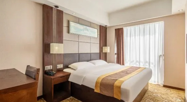 Люкс Deluxe Tang Golf Garden Hotel (Yunjing Road, Kunming Economic Development Zone)