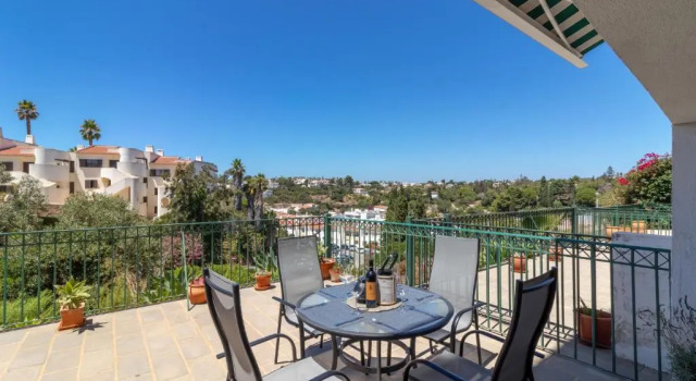 Casa Bela Vista, Забронировать Отель Отели Карвоэйру с парковкой, Парковка
