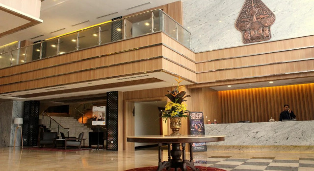 Patra Semarang Convention Hotel, Varaa Hotelli Semarang Central Java, lähellä Police Academy