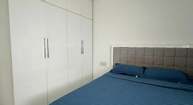 Апартаменты с 2 комнатами с балконом и с частичным видом на море Sunrise Sea View Apartment