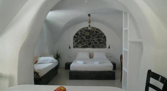 Апартаменты Mythos Traditional Stonehouse