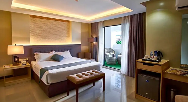 Номер Standard с балконом J7 Hotel