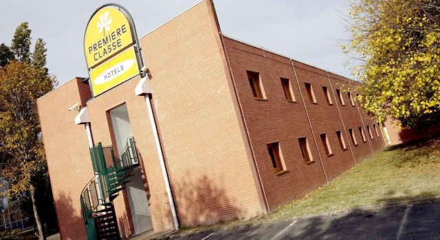 Кровать в общем номере Premiere Classe Toulouse Sud Labege