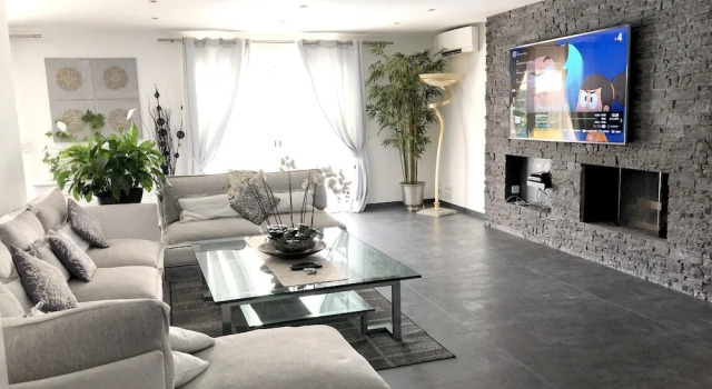 Villa With 3 Bedrooms in Mougins, With Wonderful City View, Private Pool, Enclosed Garden - 7 km From the Beach, Забронировать Вилла Мужен Софиа-Антиполис