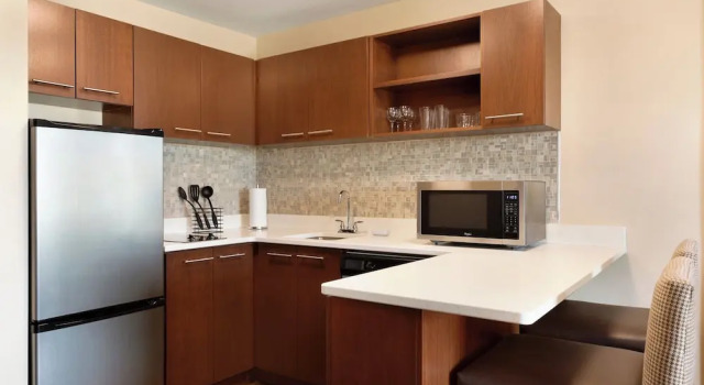 Люкс c 1 комнатой Four Points by Sheraton Fargo Medical Center