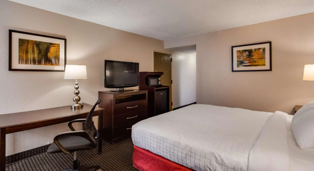 Двухместный номер Standard Spark By Hilton Williamsburg Historic Area