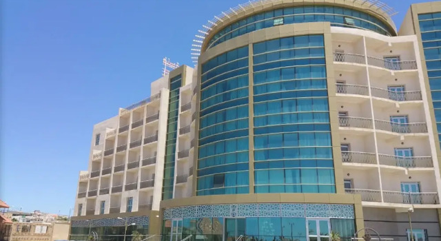 Al Mansour Palace, Book Hotel Hoteller i Mostaganem Province med parkering, Parkering