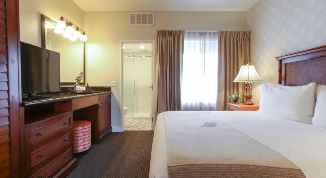 Двухместный люкс Executive Oxford Suites Pismo Beach